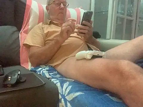 Nudelschwanz online show from 10-26-25, 05:52