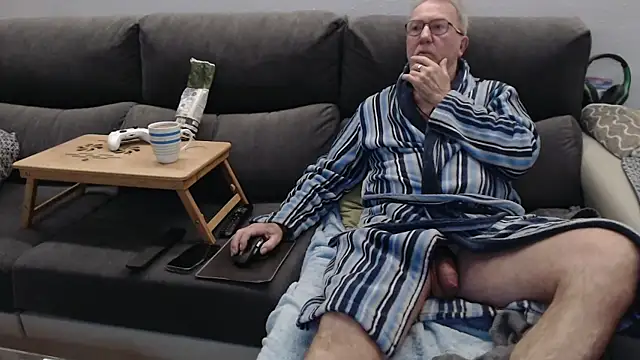 Nudelschwanz online show from 03-09-26, 06:28