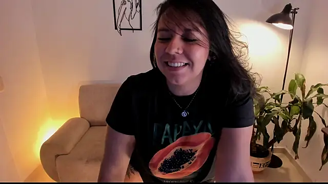 Amber  Davis online show from 12-22-25, 09:15