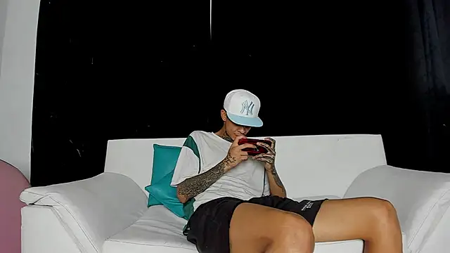 self love46 online show from 04-12-26, 05:05