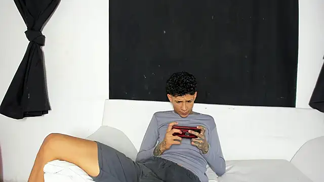 self love46 online show from 06-19-26, 07:36