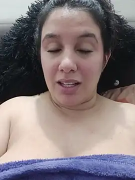 Deina bunny online show from 11-12-25, 11:41