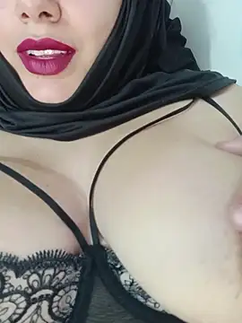 Snapshot of Deina_bunny chatting on 06-15-26, 03:07 Deina bunny online show from 06-15-26, 03:07