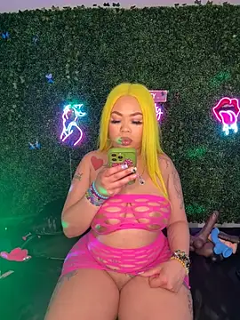 ThickAssRena online show from 03-25-26, 07:52