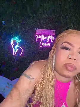Snapshot of ThickAssRena chatting on 05-21-26, 10:07 ThickAssRena online show from 05-21-26, 10:07