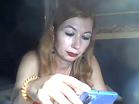 Snapshot of Olesja chatting on 07-12-26, 07:37 Olesja online show from 07-12-26, 07:37