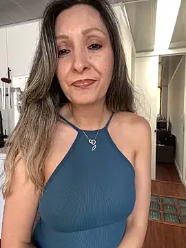 Snapshot of antonnella_2 chatting on 05-14-26, 04:59 antonnella 2 online show from 05-14-26, 04:59