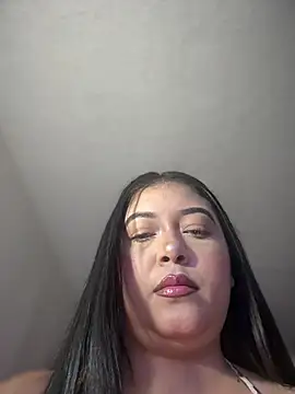 Snapshot of cami_ortiz__ chatting on 03-19-25, 03:20 cami ortiz online show from 03-19-25, 03:20