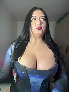 Snapshot of cami_ortiz__ chatting on 03-16-25, 03:25 cami ortiz online show from 03-16-25, 03:25