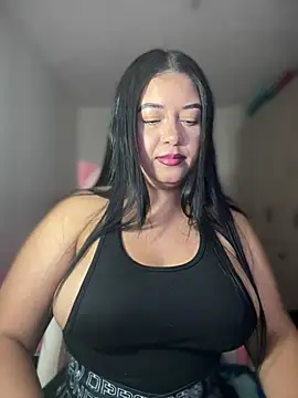 Snapshot of cami_ortiz__ chatting on 03-22-25, 06:33 cami ortiz online show from 03-22-25, 06:33