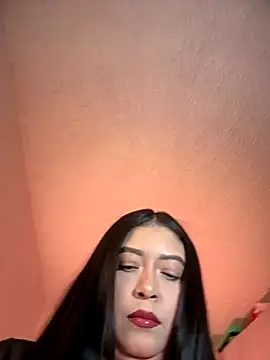 Snapshot of cami_ortiz__ chatting on 09-24-25, 03:46 cami ortiz online show from 09-24-25, 03:46