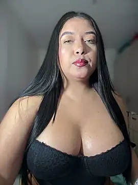 Snapshot of cami_ortiz__ chatting on 03-13-25, 03:11 cami ortiz online show from 03-13-25, 03:11