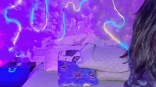 emmajohnss online show from 02-21-26, 04:03