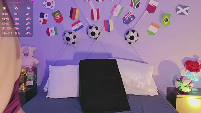 emmajohnss online show from 07-09-26, 04:02