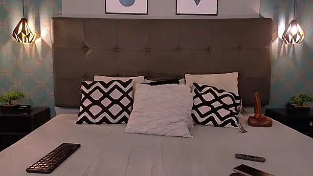 Snapshot of Madisonsmiith chatting on 10-02-25, 03:15 Madisonsmiith online show from 10-02-25, 03:15