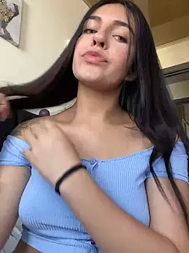 DaphneUwu online show from 12-14-24, 12:11