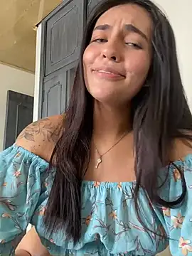 DaphneUwu online show from 02-08-25, 04:35