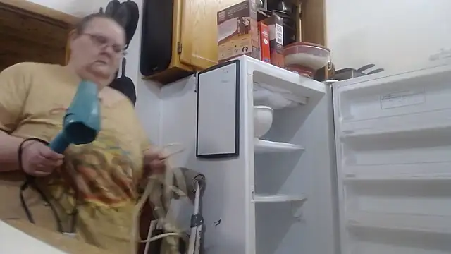 Hornybbw1978 online show from 06-18-26, 04:56