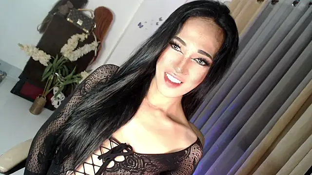 Snapshot of Ts-Glamourosa chatting on 03-10-25, 11:12 Ts-Glamourosa online show from 03-10-25, 11:12