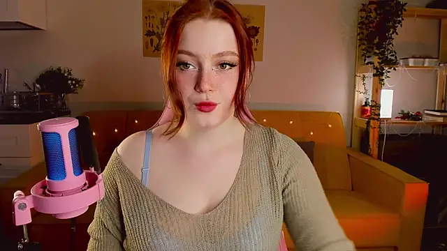 Snapshot of Sofy_Benson chatting on 01-14-25, 02:11 Sofy Benson online show from 01-14-25, 02:11