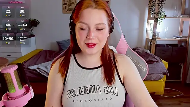 Snapshot of Sofy_Benson chatting on 09-15-25, 11:21 Sofy Benson online show from 09-15-25, 11:21