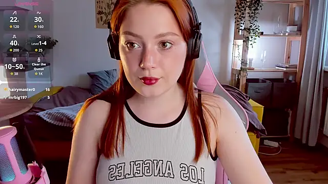Snapshot of Sofy_Benson chatting on 10-02-25, 11:46 Sofy Benson online show from 10-02-25, 11:46