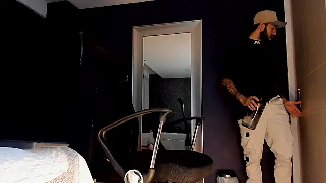 MarkWalker   online show from 01-11-26, 10:33