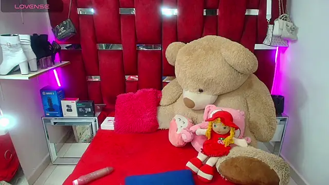 Ginna doll online show from 07-12-26, 03:40