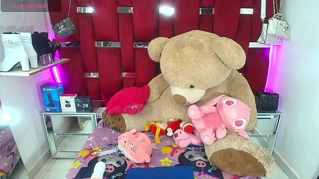 Ginna doll online show from 07-17-26, 05:15