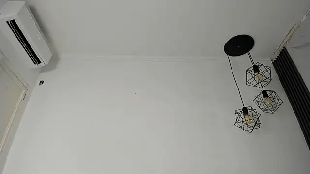 Snapshot of kristyl_paez chatting on 05-11-26, 07:00 kristyl paez online show from 05-11-26, 07:00