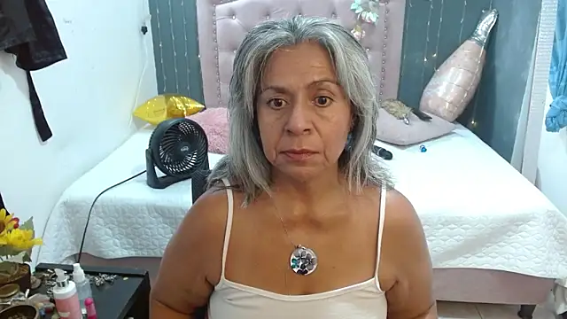 Snapshot of lalisha_96 chatting on 04-28-26, 01:26 lalisha 96 online show from 04-28-26, 01:26
