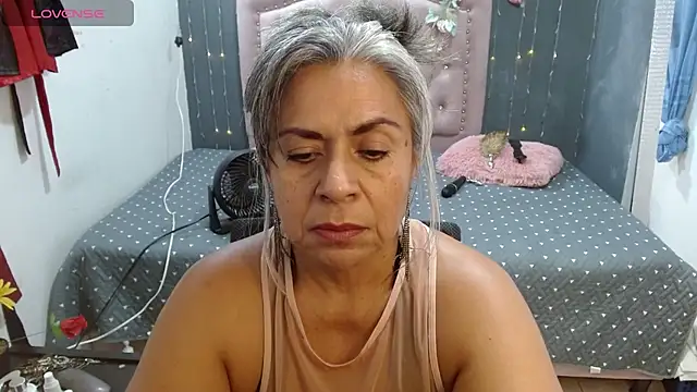 Snapshot of lalisha_96 chatting on 07-23-26, 08:49 lalisha 96 online show from 07-23-26, 08:49