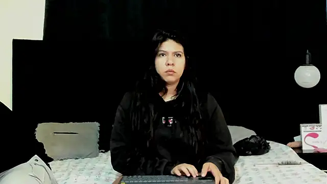 lissandthor13 online show from 10-10-25, 11:00