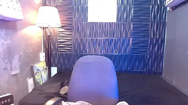 UrtopshemalegoddessAliyah online show from 06-12-26, 06:27