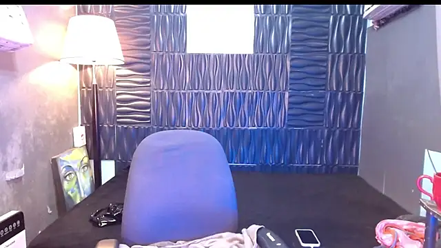 UrtopshemalegoddessAliyah online show from 07-16-26, 09:56