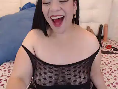 Snapshot of Angiee_BBW chatting on 03-04-25, 11:54 Angiee BBW online show from 03-04-25, 11:54