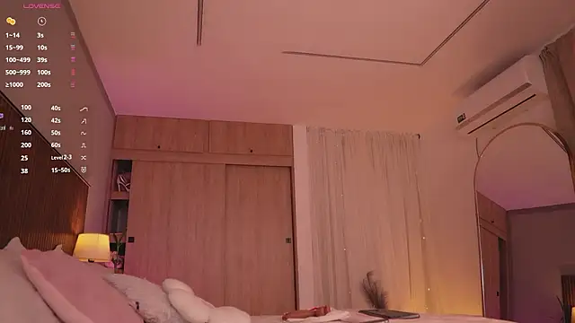 tatikiss  online show from 01-15-26, 11:46