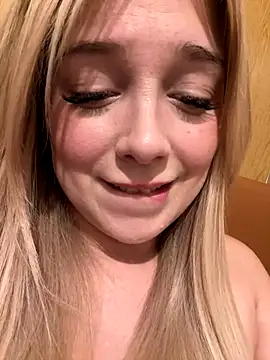 CherryAuroraa online show from 11-09-25, 09:08