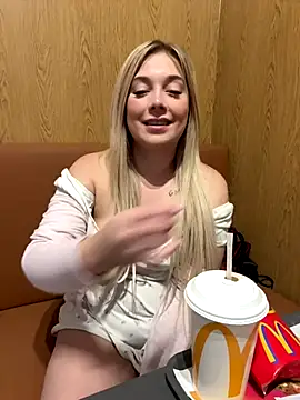 CherryAuroraa online show from 12-22-25, 02:17