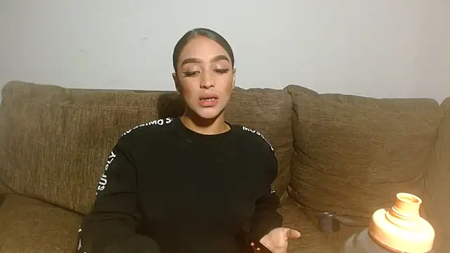 Snapshot of GiltRosebush chatting on 02-24-26, 08:53 GiltRosebush online show from 02-24-26, 08:53