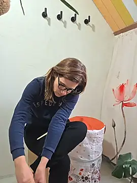 Lina lou4 online show from 02-04-26, 02:45