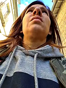 Lina lou4 online show from 10-26-25, 09:31