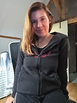 Lina lou4 online show from 01-19-26, 09:13