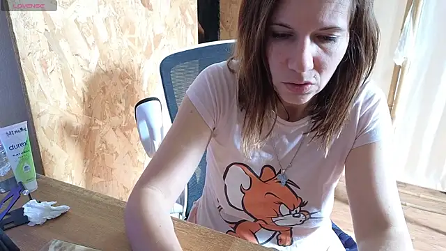 Lina lou4 online show from 02-27-25, 12:12