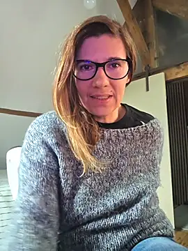 Lina lou4 online show from 11-21-25, 12:48