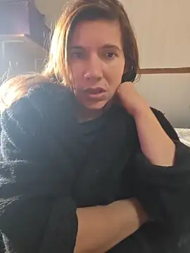 Lina lou4 online show from 11-26-25, 08:25