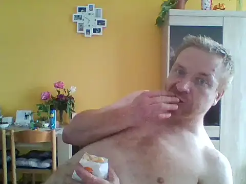 82liska online show from 06-04-26, 04:55