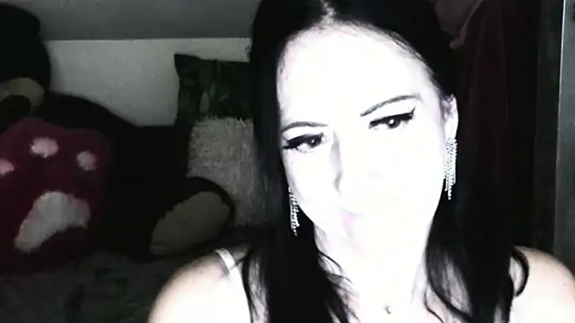 Snapshot of DebraMilf chatting on 02-01-25, 03:19 DebraMilf online show from 02-01-25, 03:19
