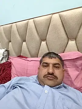 Snapshot of Amandev7 chatting on 02-25-26, 03:34 Amandev7 online show from 02-25-26, 03:34