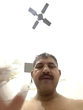 Snapshot of Amandev7 chatting on 02-26-26, 03:39 Amandev7 online show from 02-26-26, 03:39